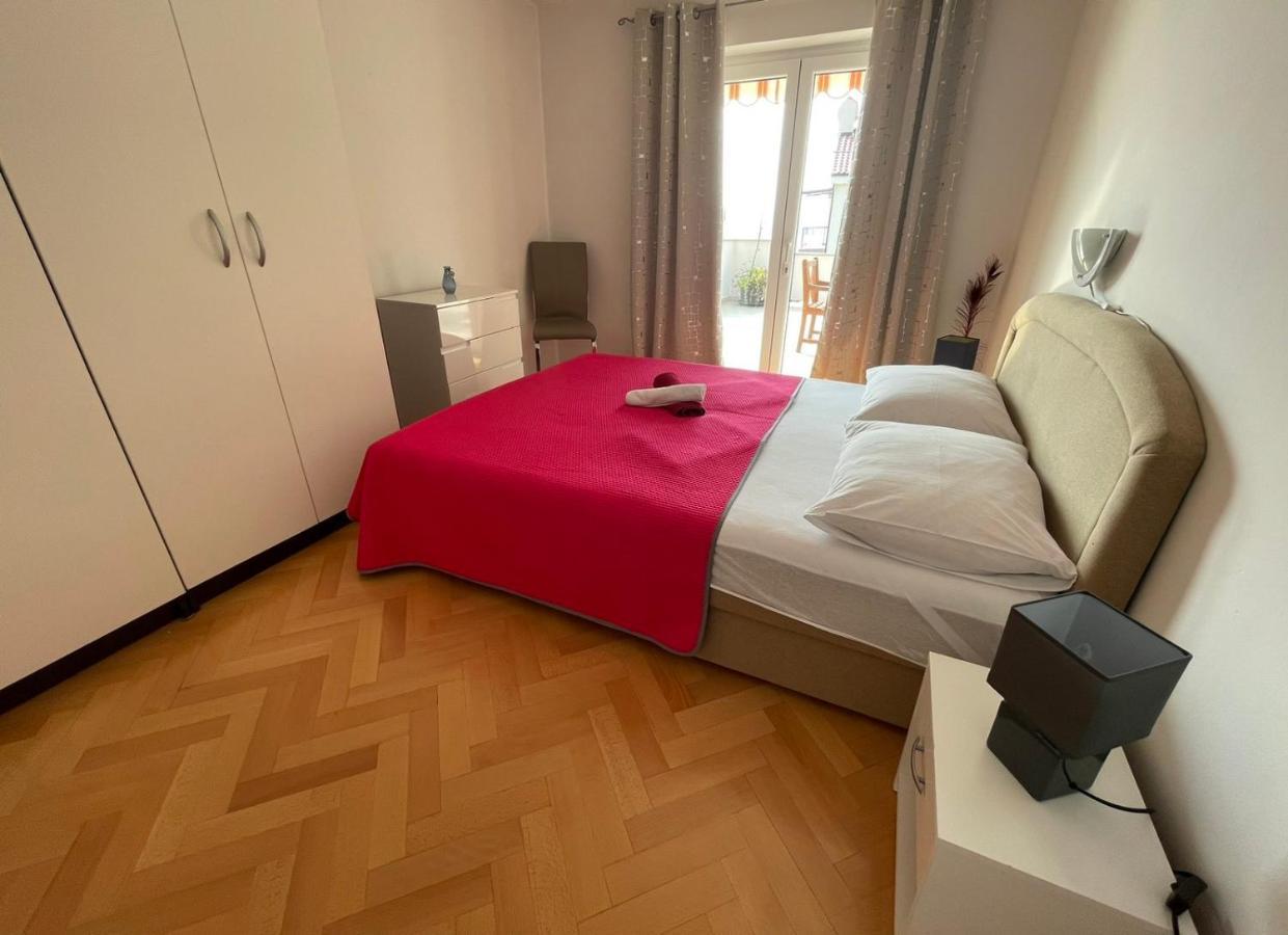 Apartman Renata 茨里克韦尼察 外观 照片